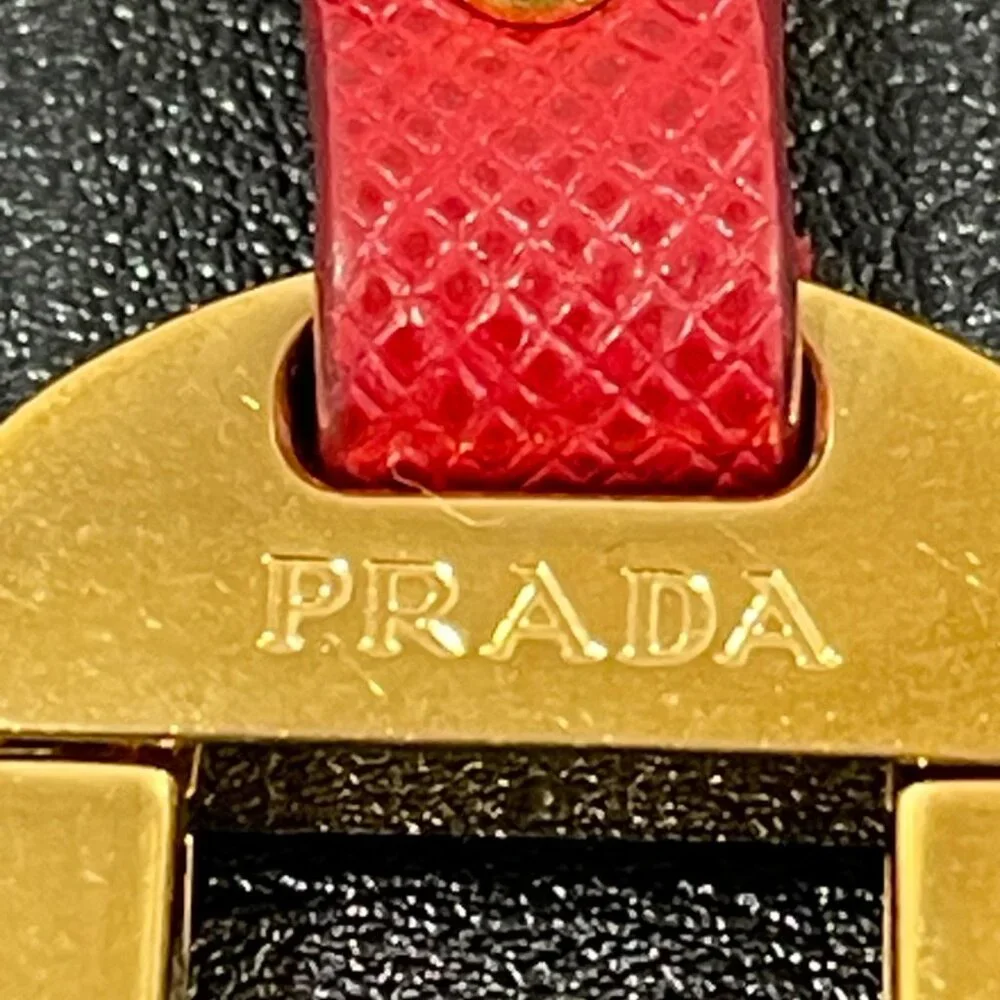 Prada Saffiano Leather Keyring Unisex Gold Plated Hardware (JB1404)